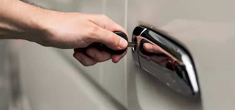 Why Choose Our Auto Locksmith Team in St. Paul, MN?
